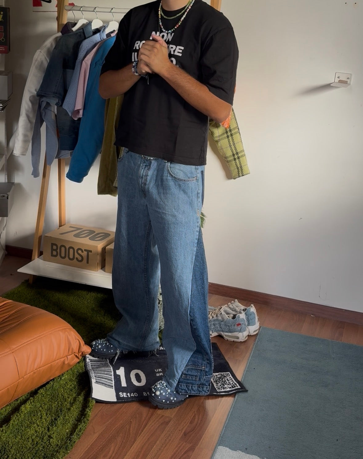 Flared Y2K Jeans • One Of One • Taglia L