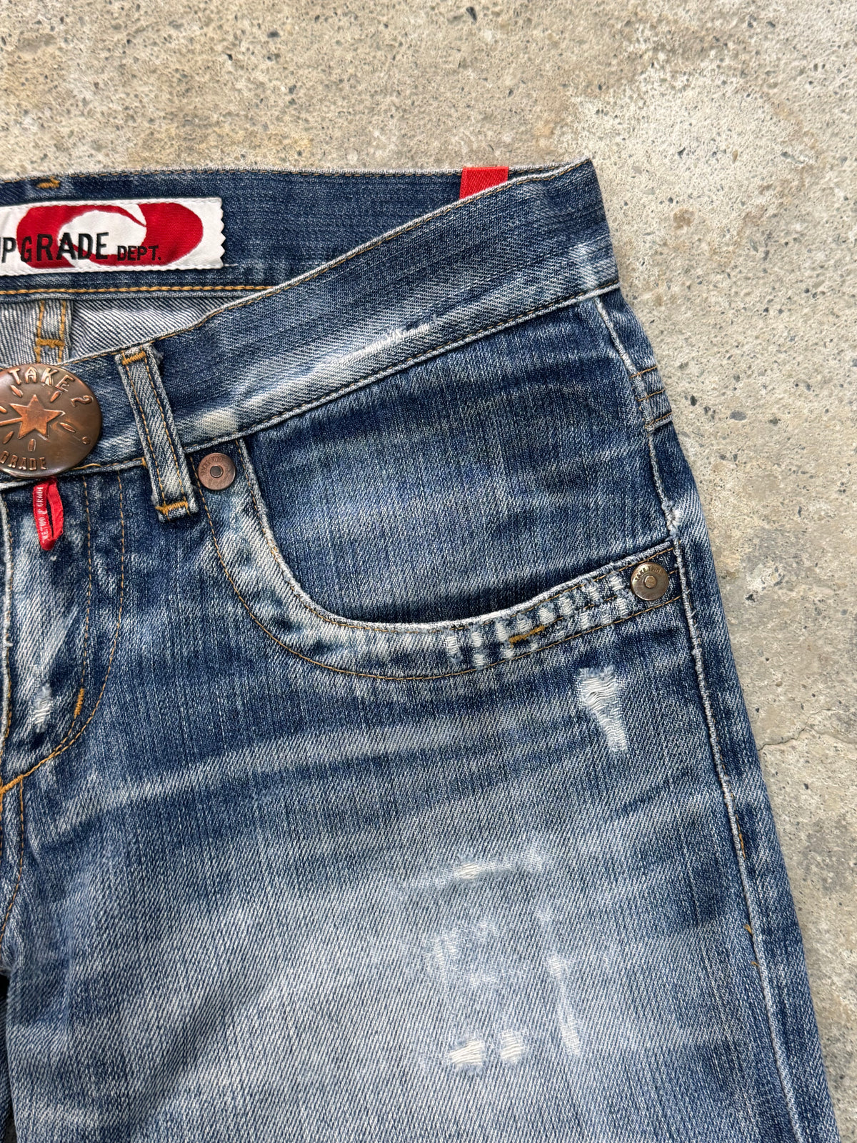 Flared Y2K Jeans • One Of One • Taglia S