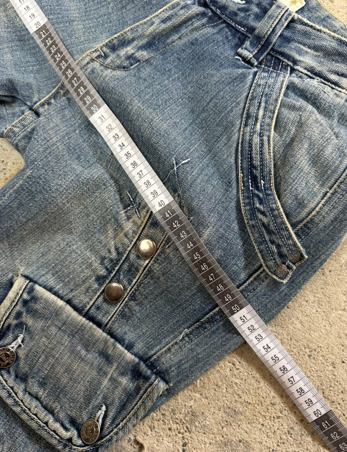 Flared “2000s” Jeans • One Of One • Taglia S