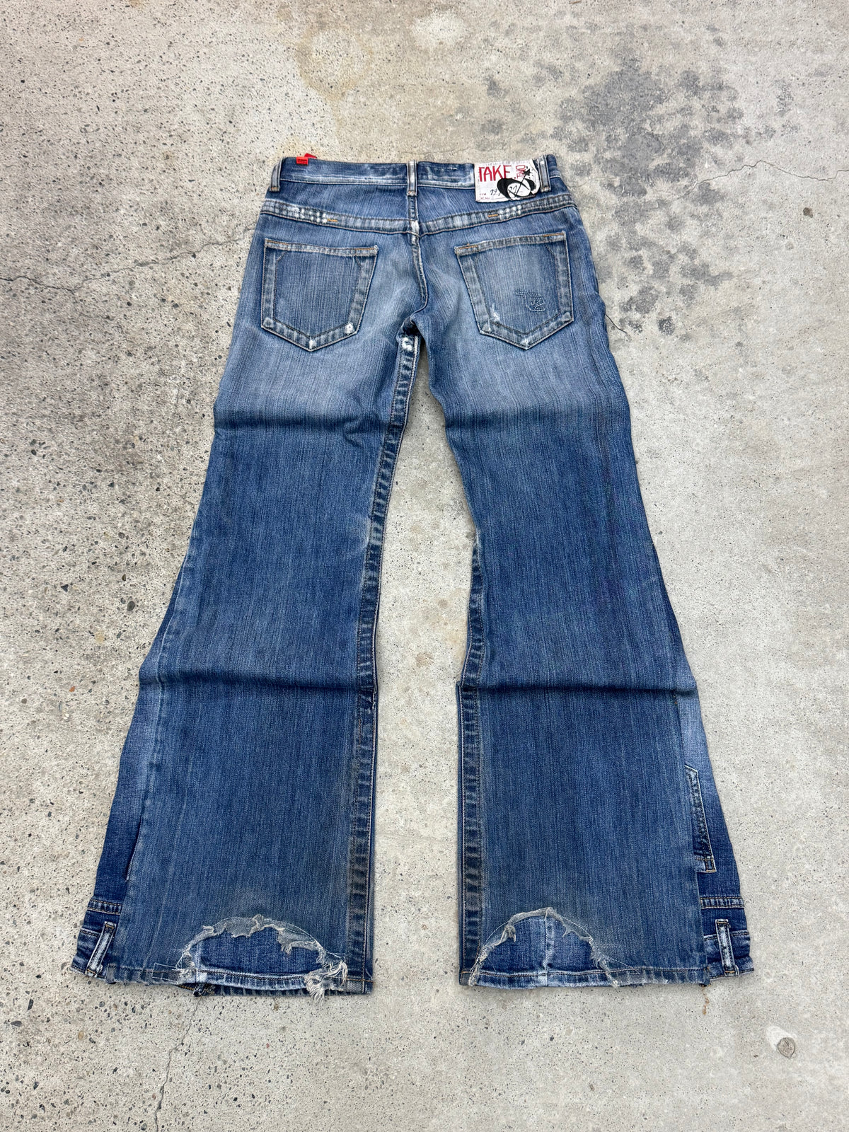 Flared Y2K Jeans • One Of One • Taglia S