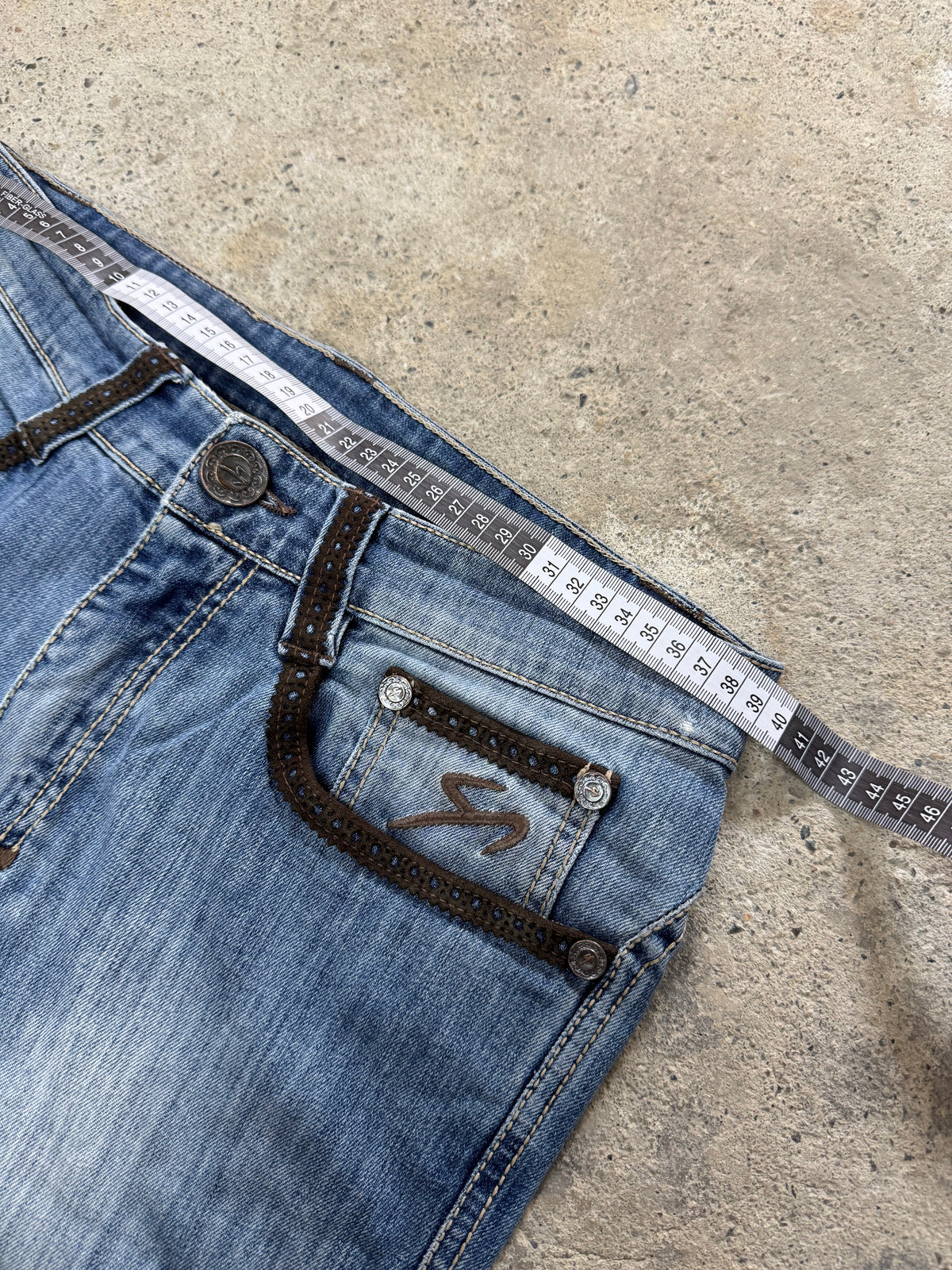 Flared “Cowboy” Jeans • One Of One • Taglia M