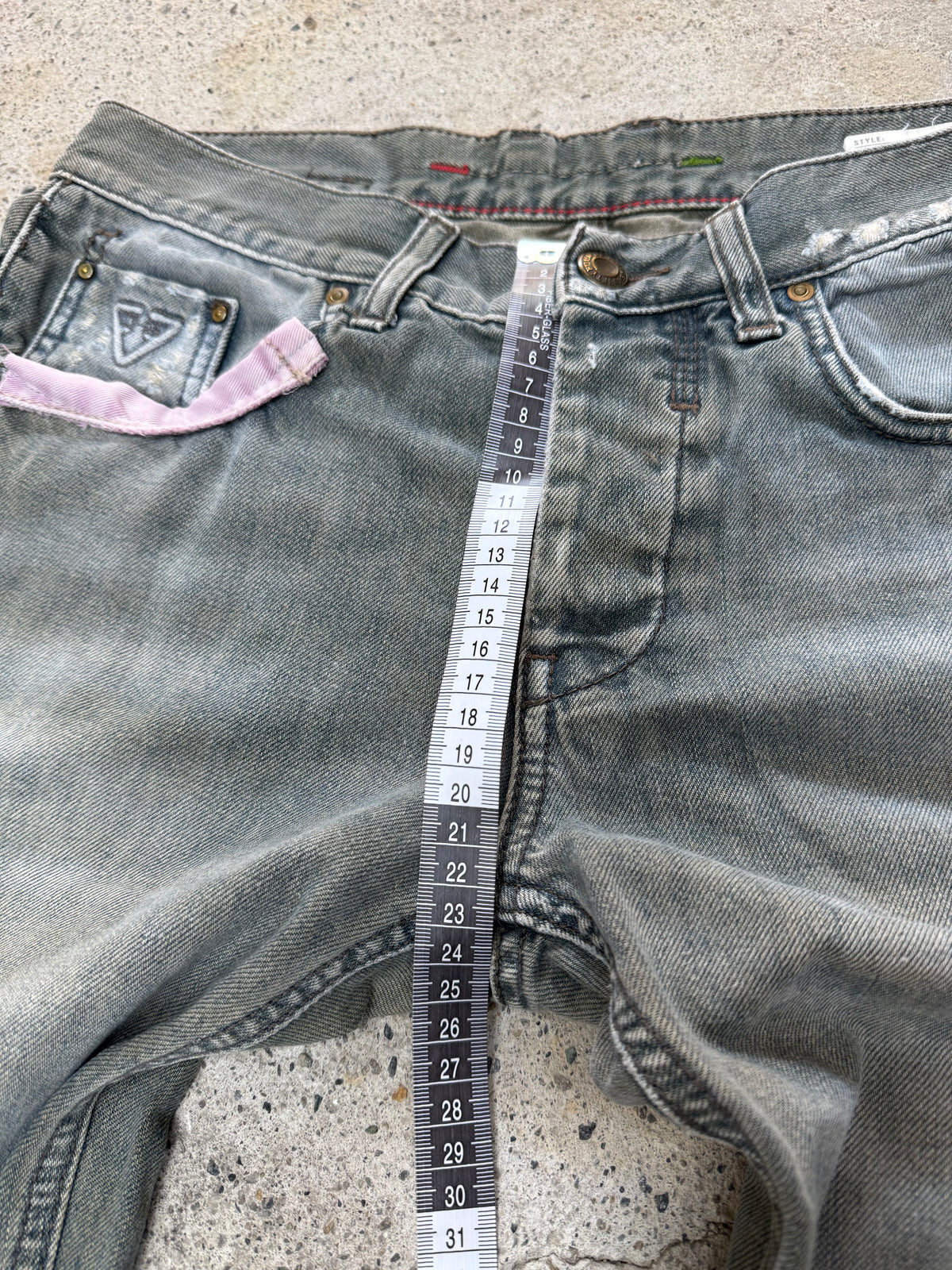 Flared Y2K Jeans • One Of One • Taglia S