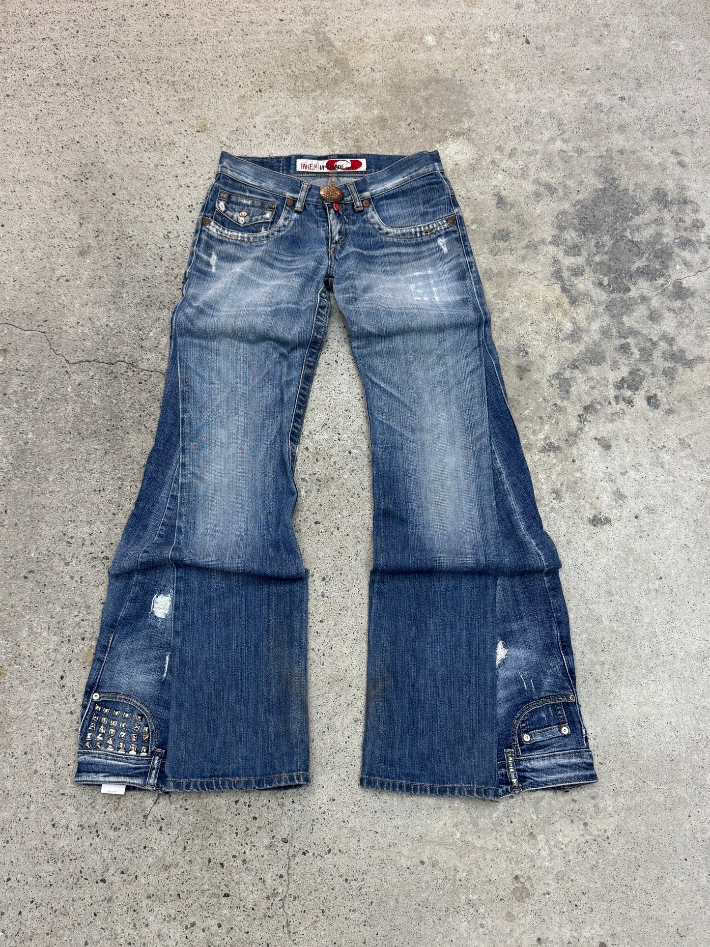 Flared Y2K Jeans • One Of One • Taglia S
