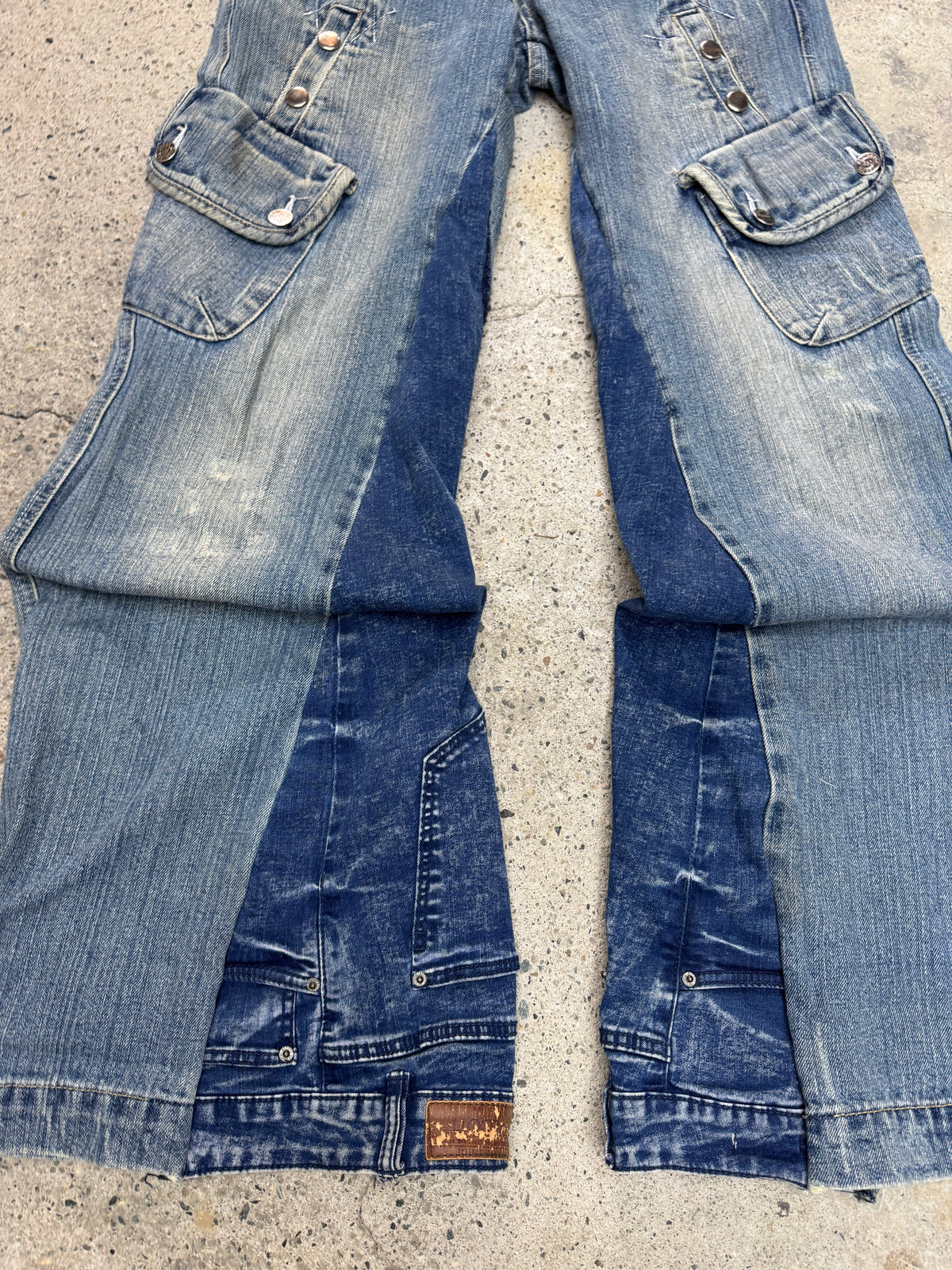 Flared “2000s” Jeans • One Of One • Taglia S