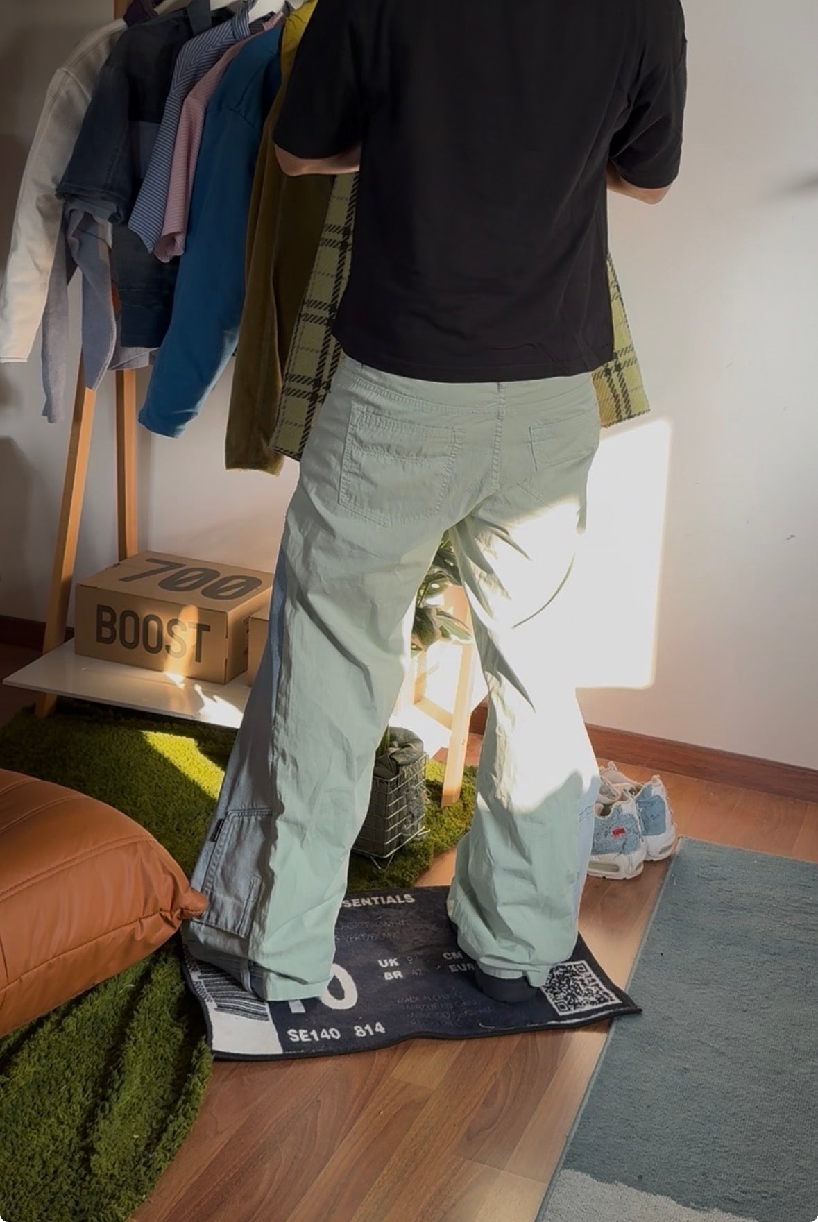 Flared Y2K Jeans • One Of One • Taglia L
