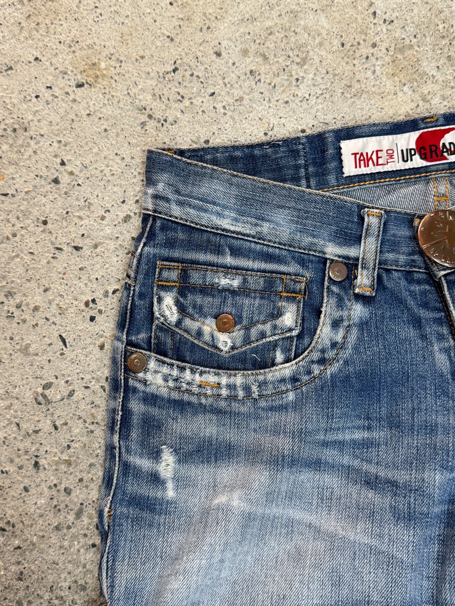 Flared Y2K Jeans • One Of One • Taglia S