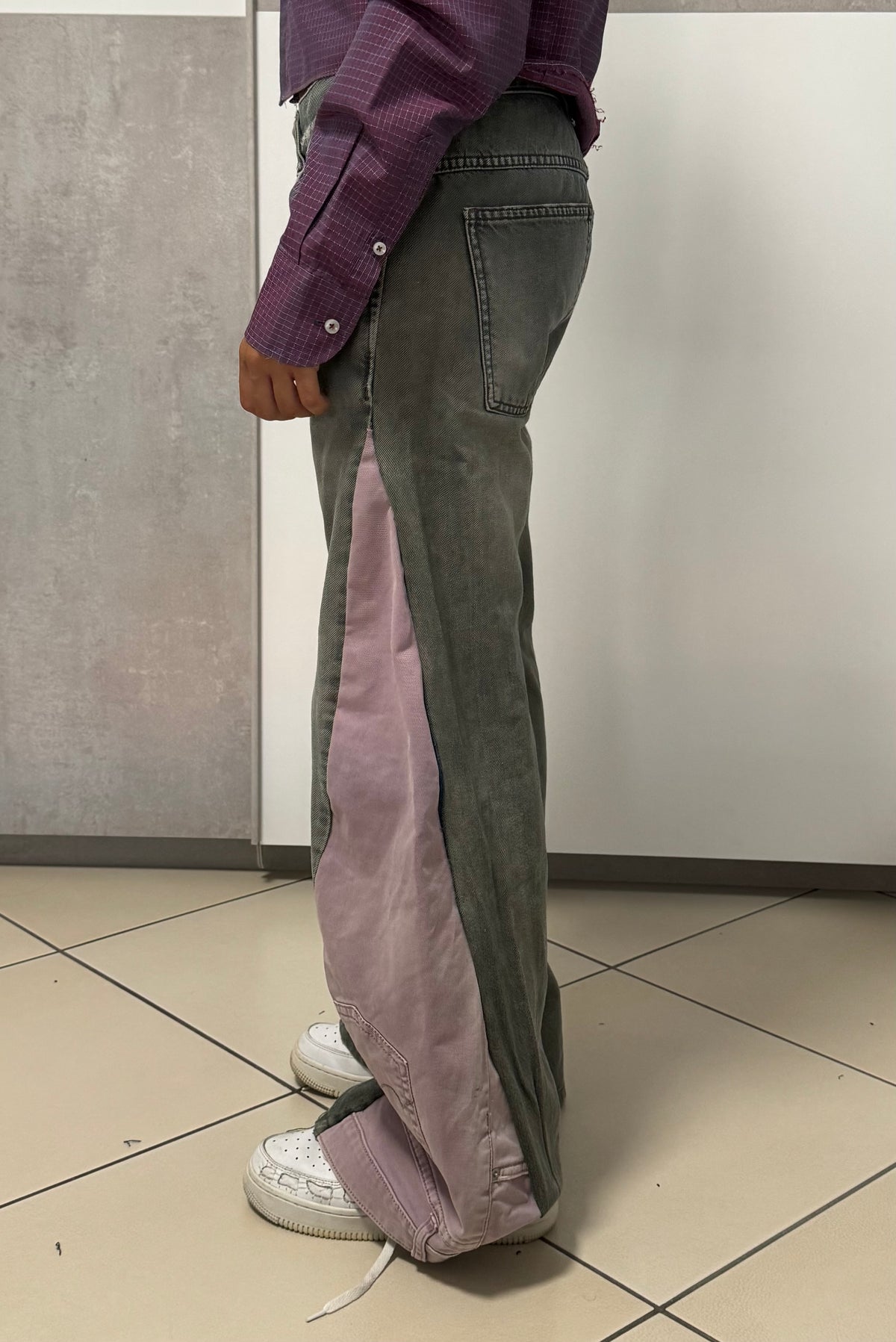 Flared Y2K Jeans • One Of One • Taglia S