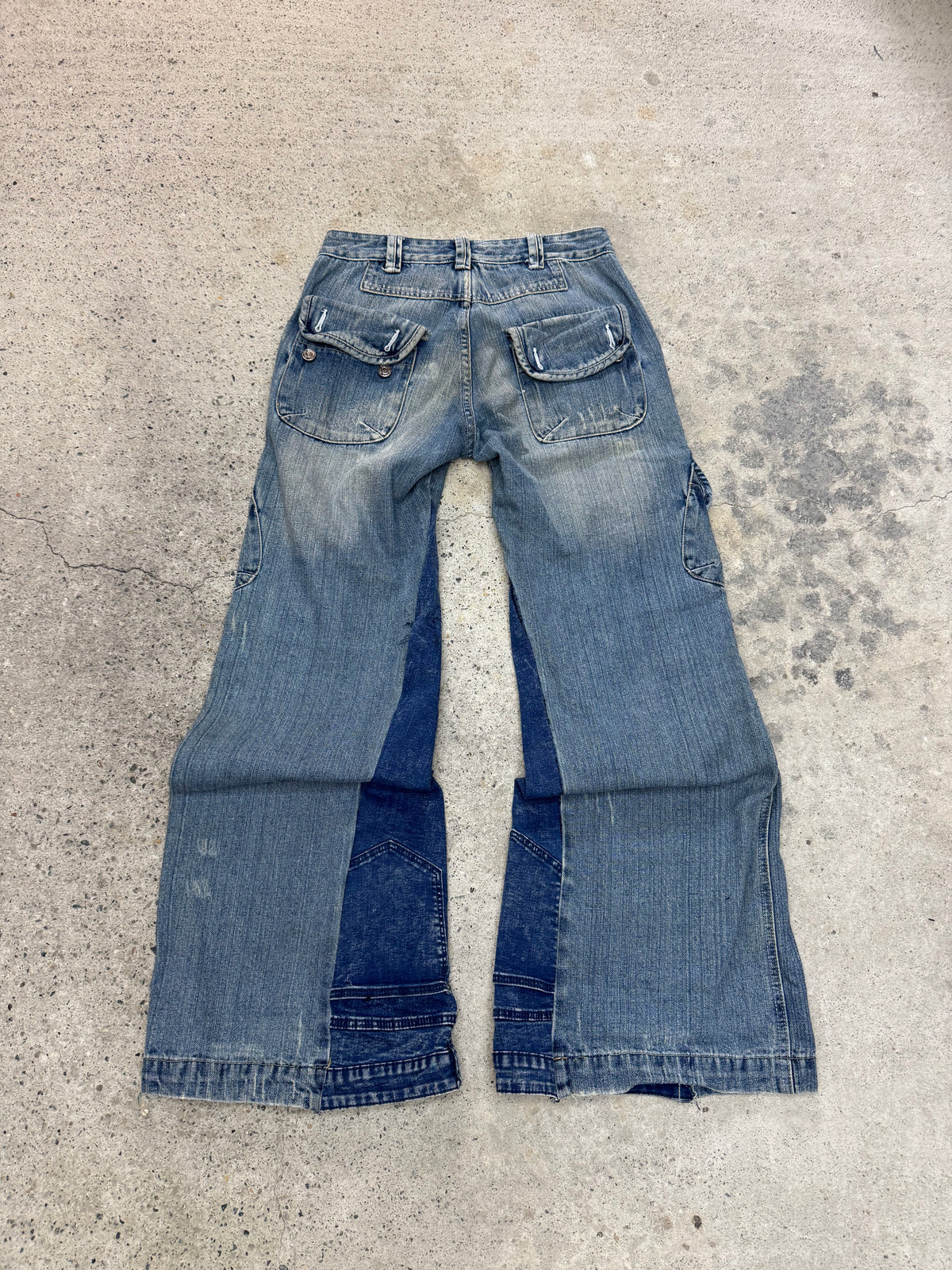 Flared “2000s” Jeans • One Of One • Taglia S